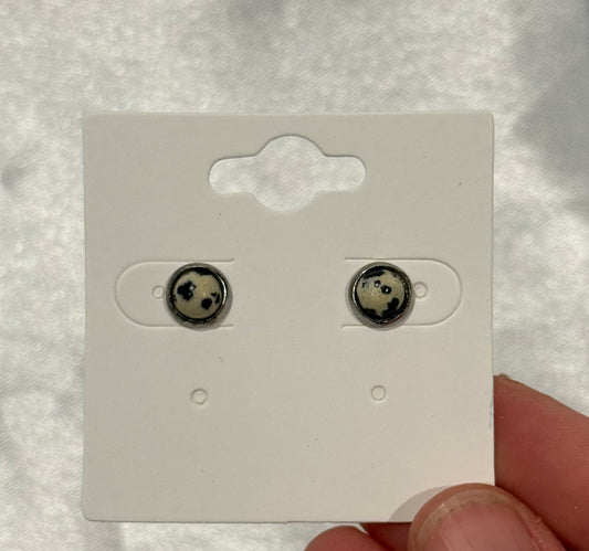 $10 earrings