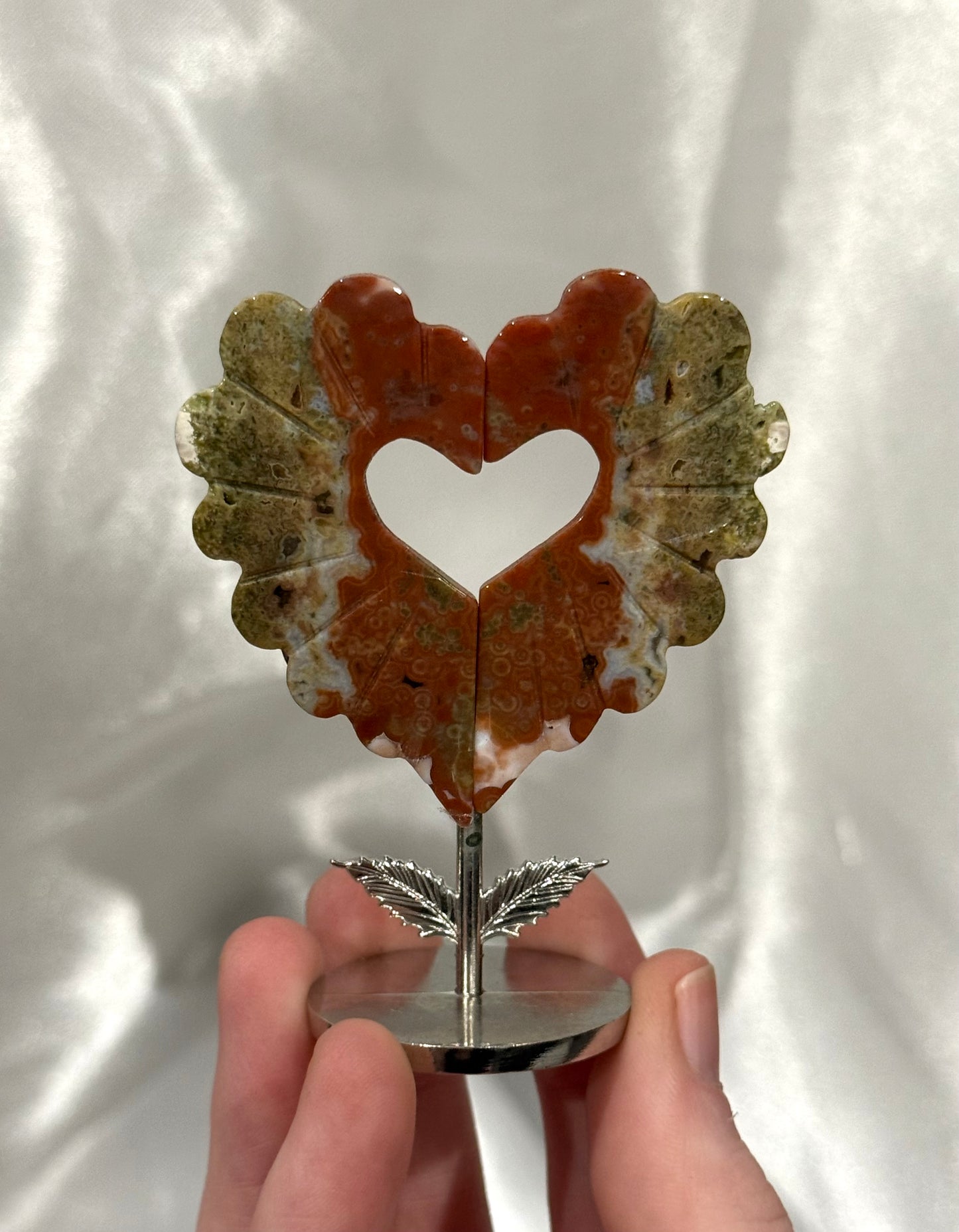 7.5cm Heart Wings on leaf stand