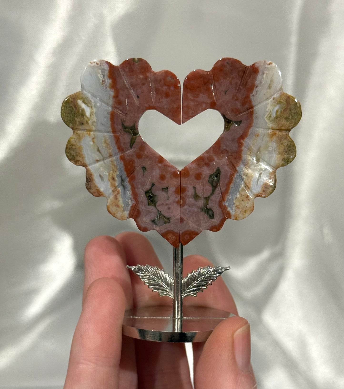 7.5cm Heart Wings on leaf stand